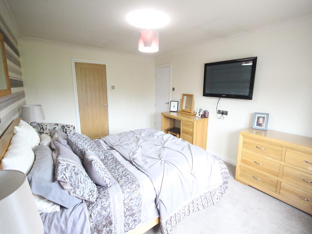 4 bedroom house For Sale in Fence, Burnley - IMG_1047.jpg
